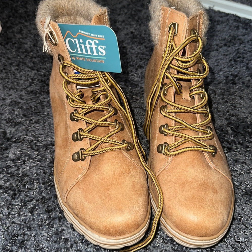 Cliffs boots